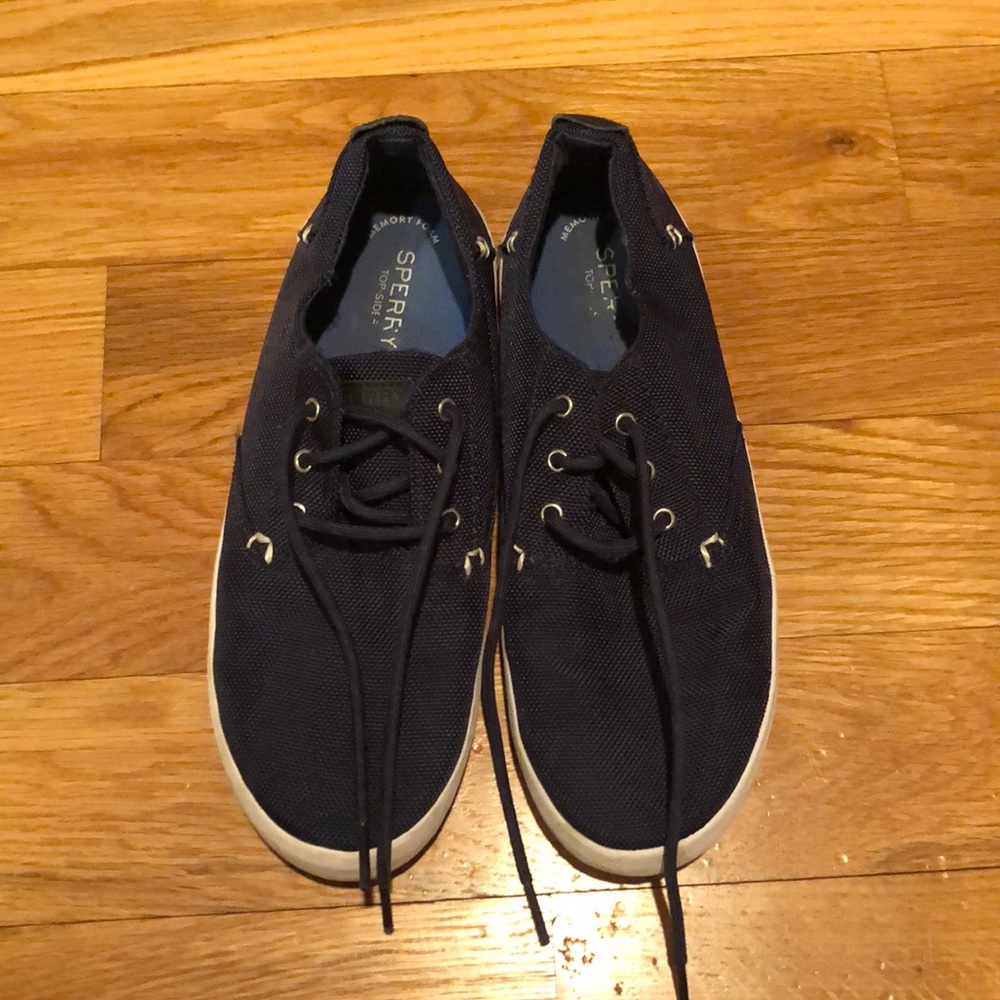 Boys Sperry shoes